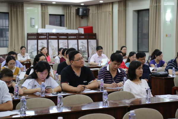 4.参训人员认真学习 - 副本.jpg